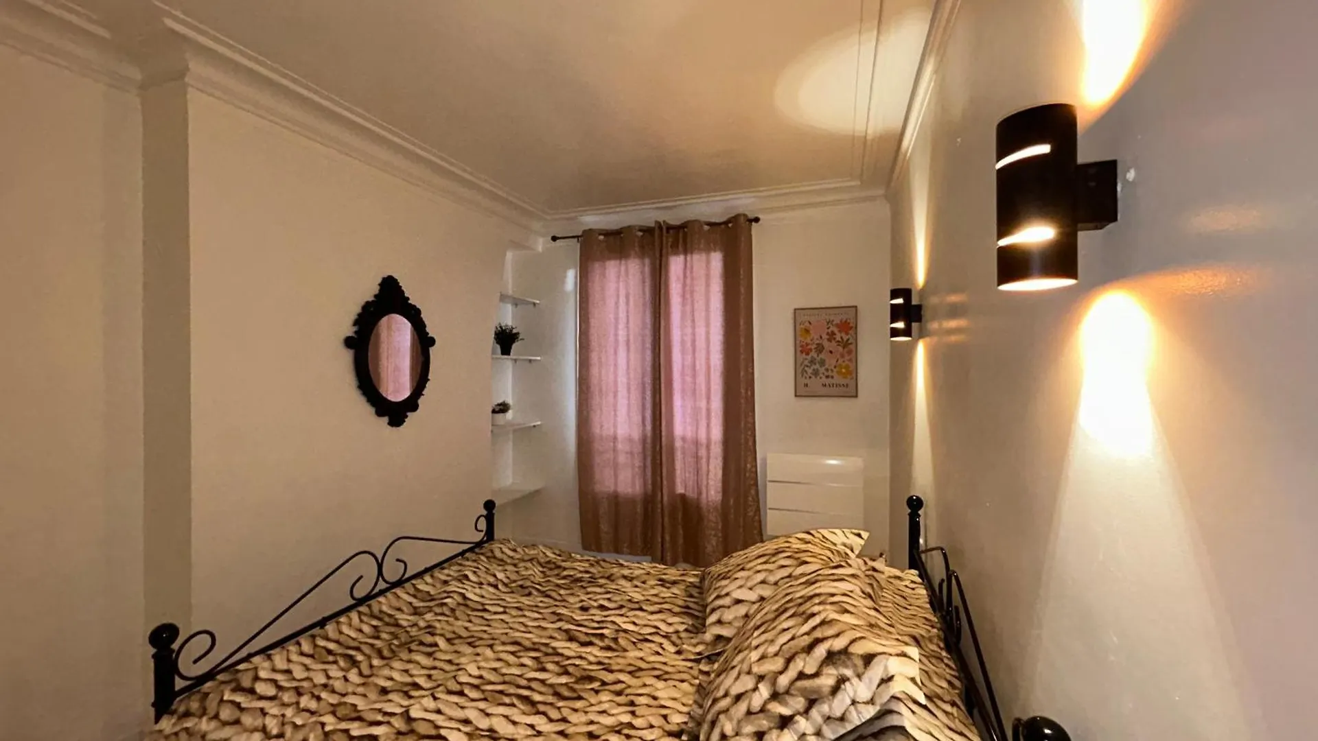 Appartement Paris 0*,